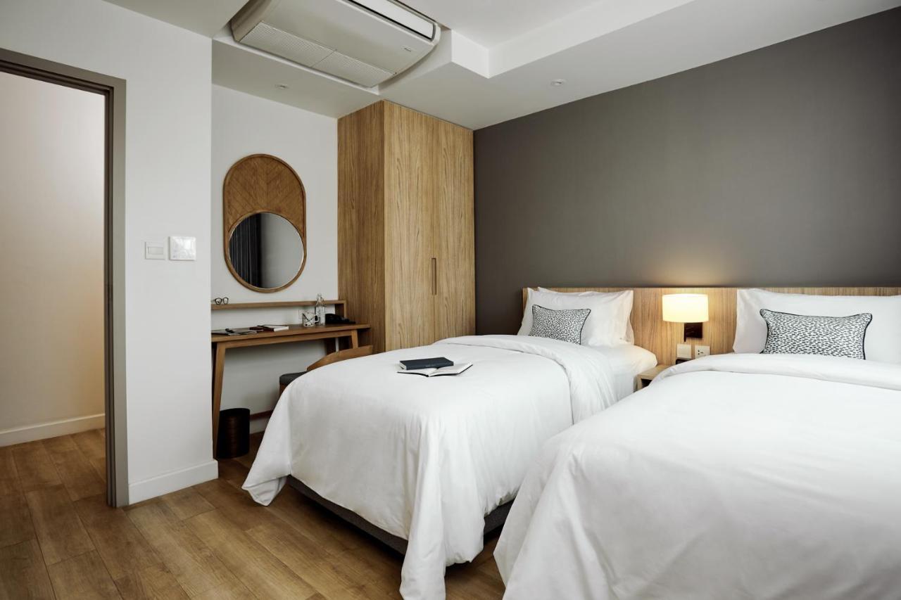 Casa 17 Hotel Bangkok Bagian luar foto